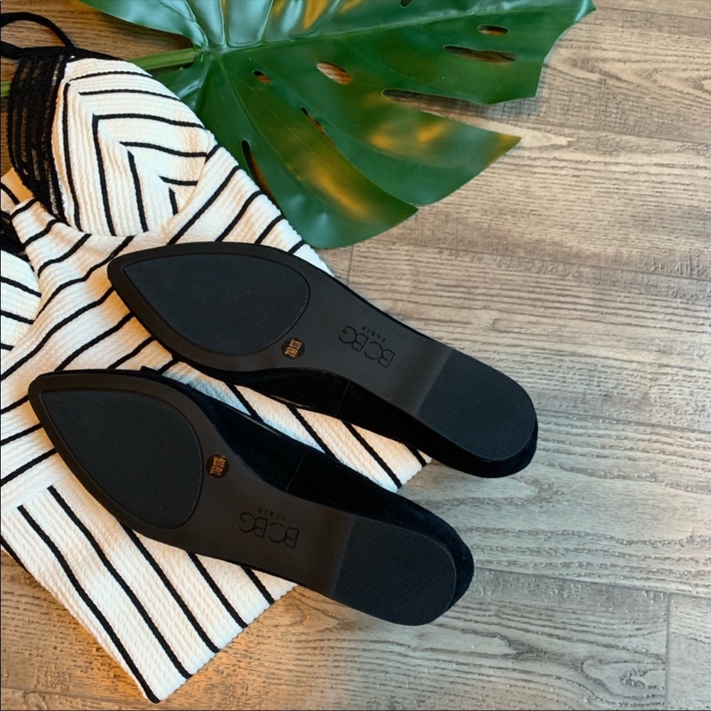 BCBG | Black Suede Bow Flat New In Box - Picture 5 of 8